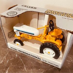 1991 ERTL International Cub Tractor Special Ed Diecast 1:16 Antique Tractor NRFB